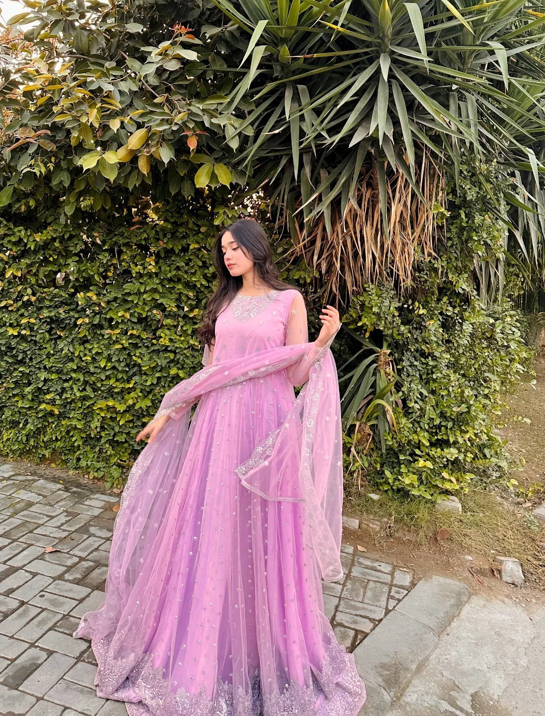 Lavender Pishwas Majesty – Luxury Embroidered Formal | Ready to Wear