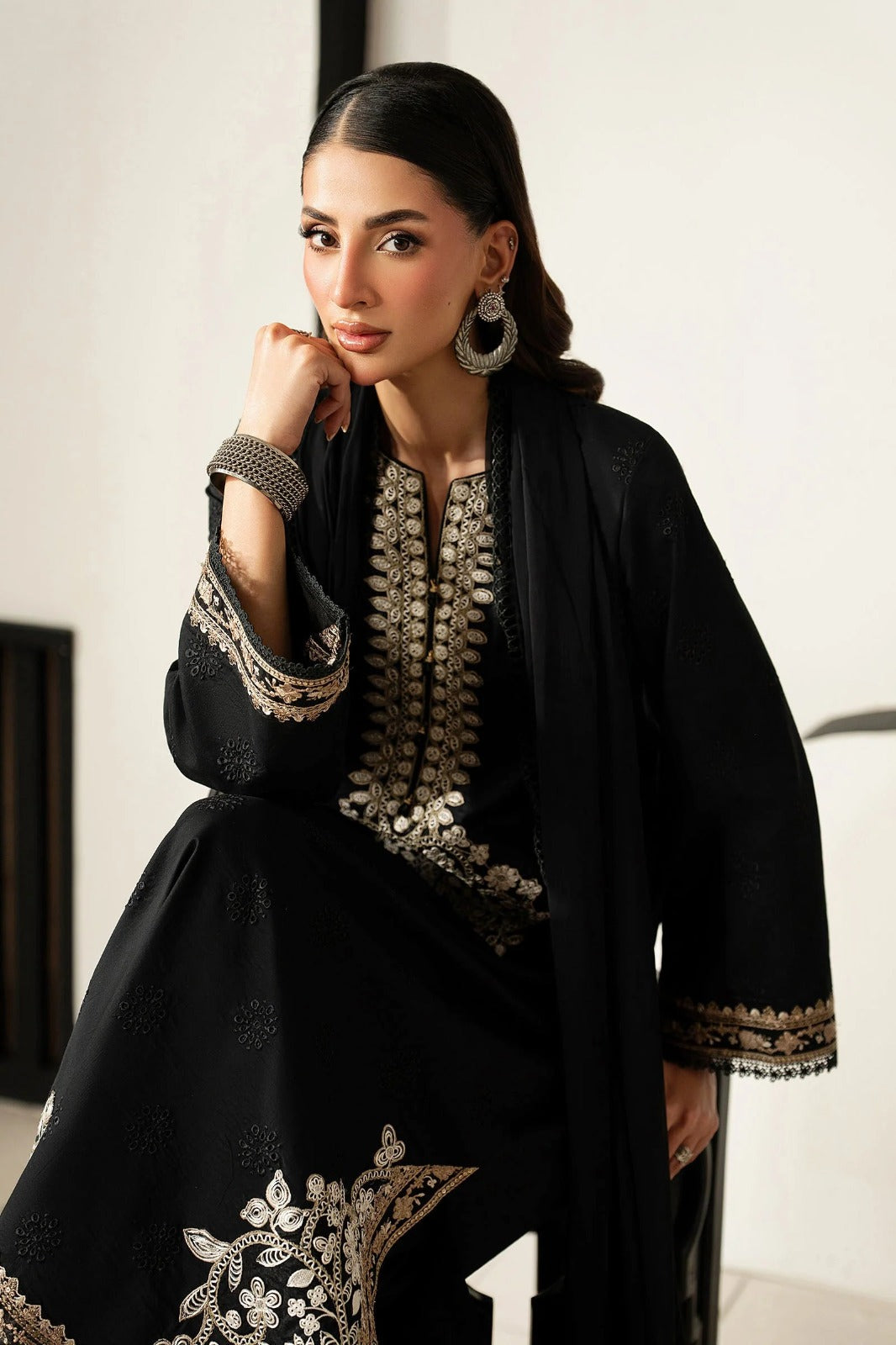 03-Piece Embroidered Lawn Cotton Suit With Net Dupatta | Ready To Wear