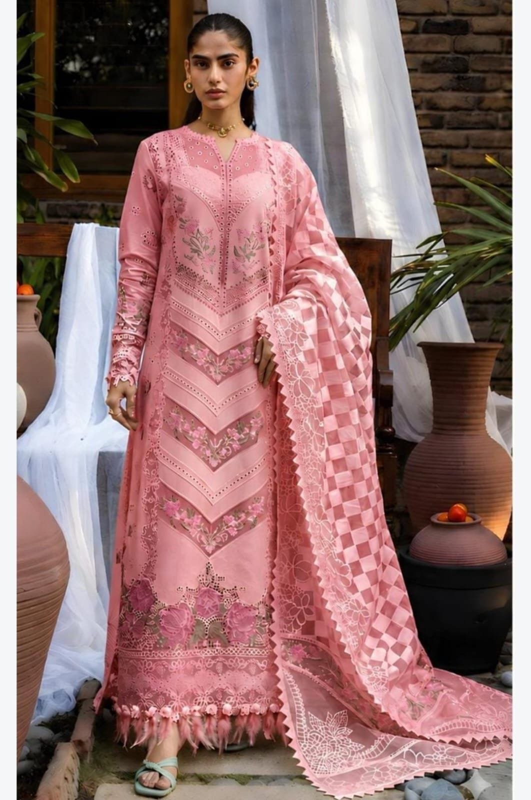 Ready-to-Wear 3-Piece Winter Embroidered Dhank Suit