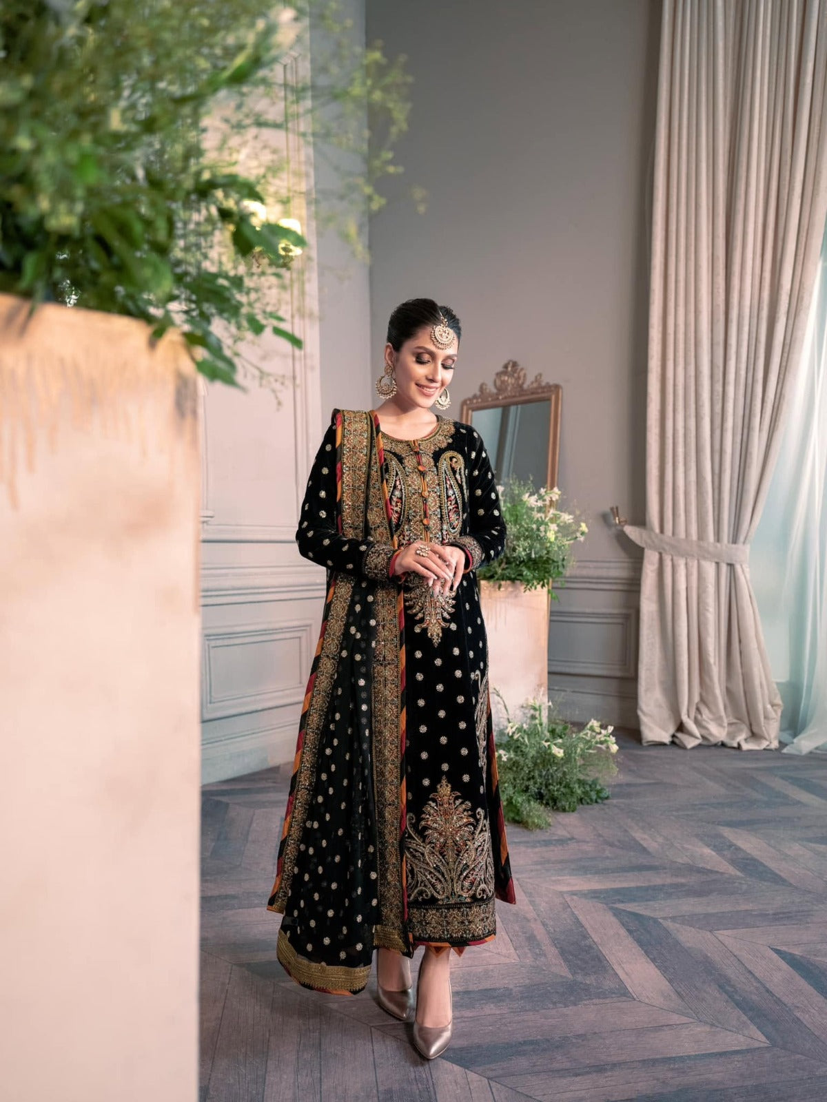 03 Piece Embroidered Velvet Suit - Ready To Wear