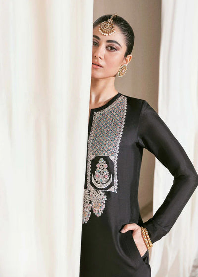 Dressing Designer 03-Piece Black Suit