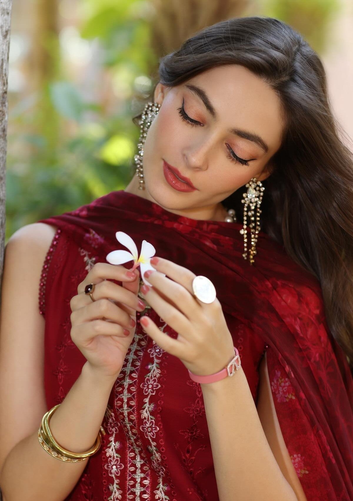 03-Piece Embroidered Lawn Suit With Chiffon Dupatta | Ready To Wear