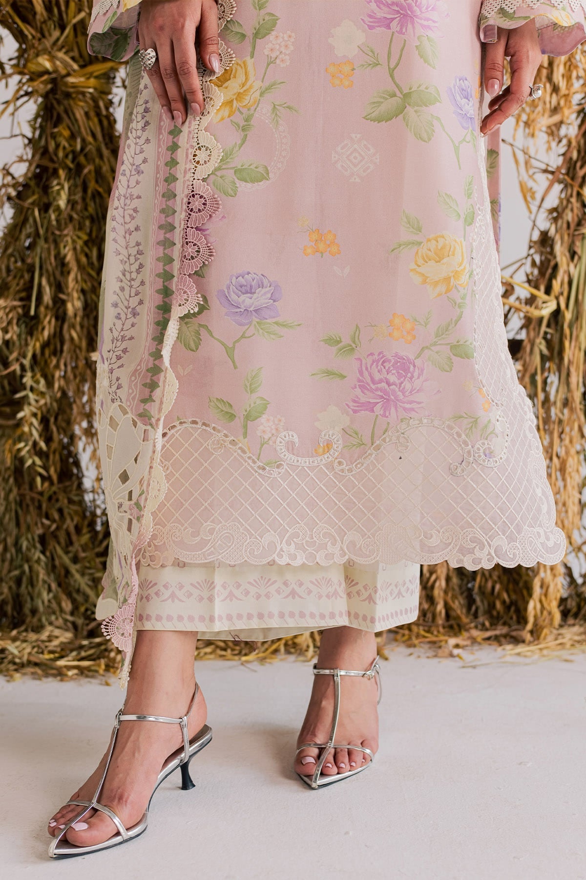 03 Piece Digital Printed Lawn Suit - Ready To Wear
