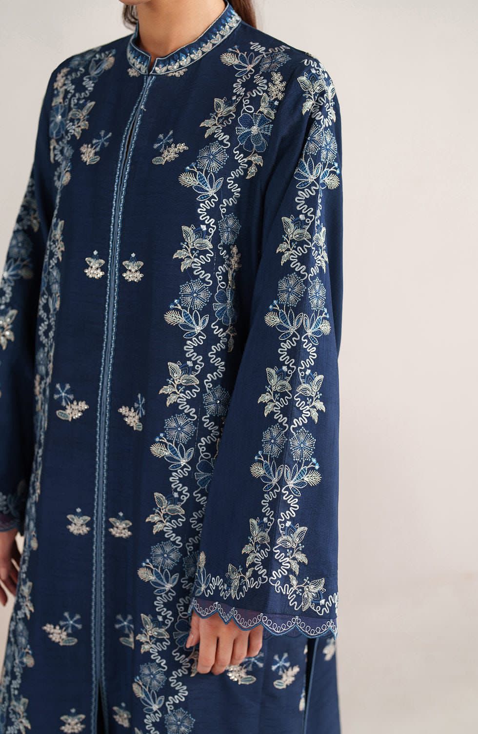 03-Piece Embroidered Lawn Suit With Chiffon Dupatta | Ready To Wear