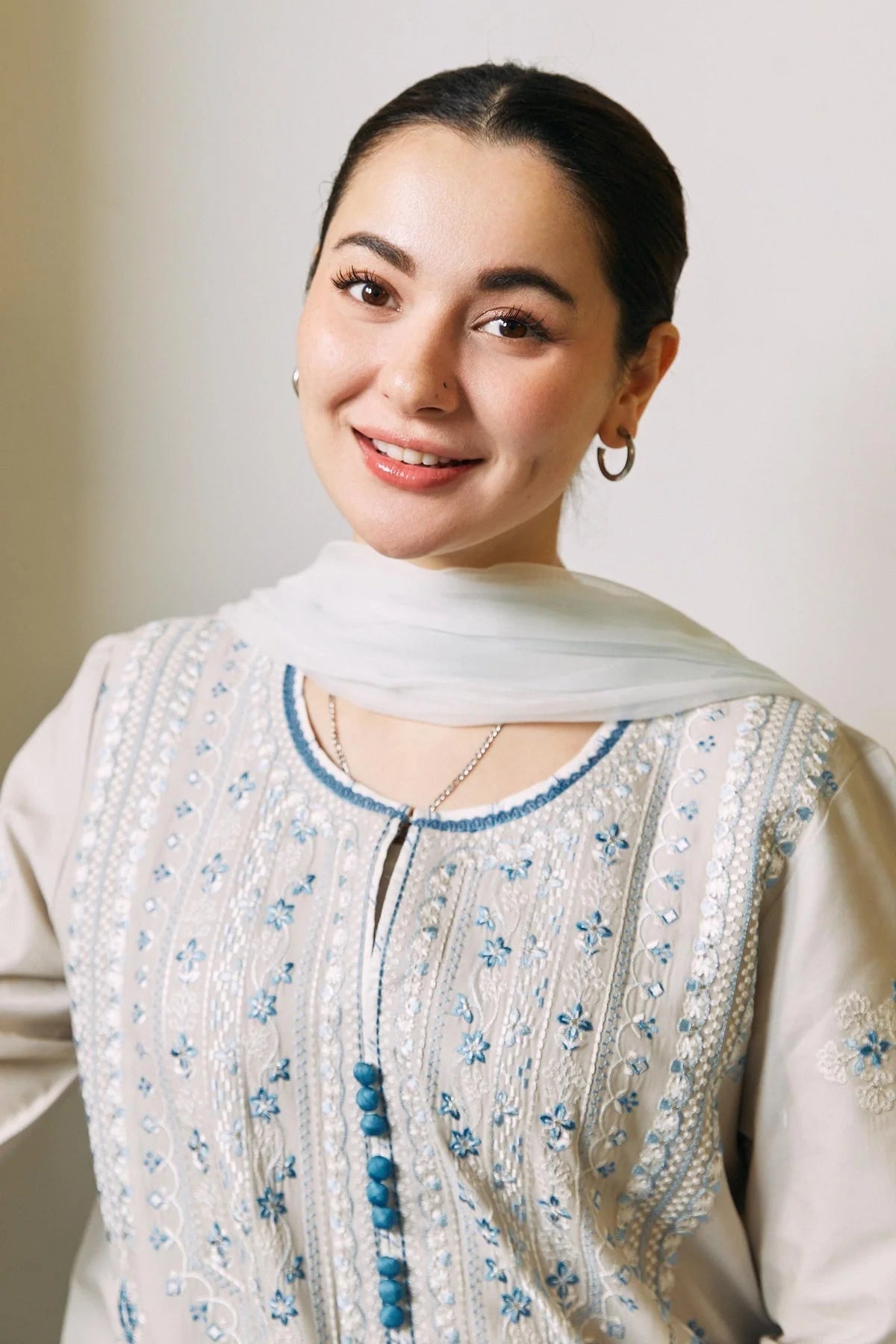 03-Piece Lawn Suit With Heavy Thread Embroidery - Ready To Wear