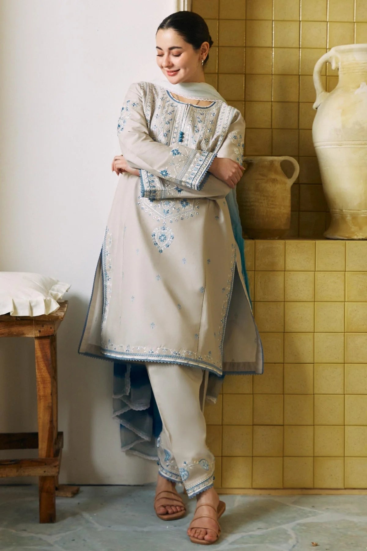 03-Piece Lawn Suit With Heavy Thread Embroidery - Ready To Wear