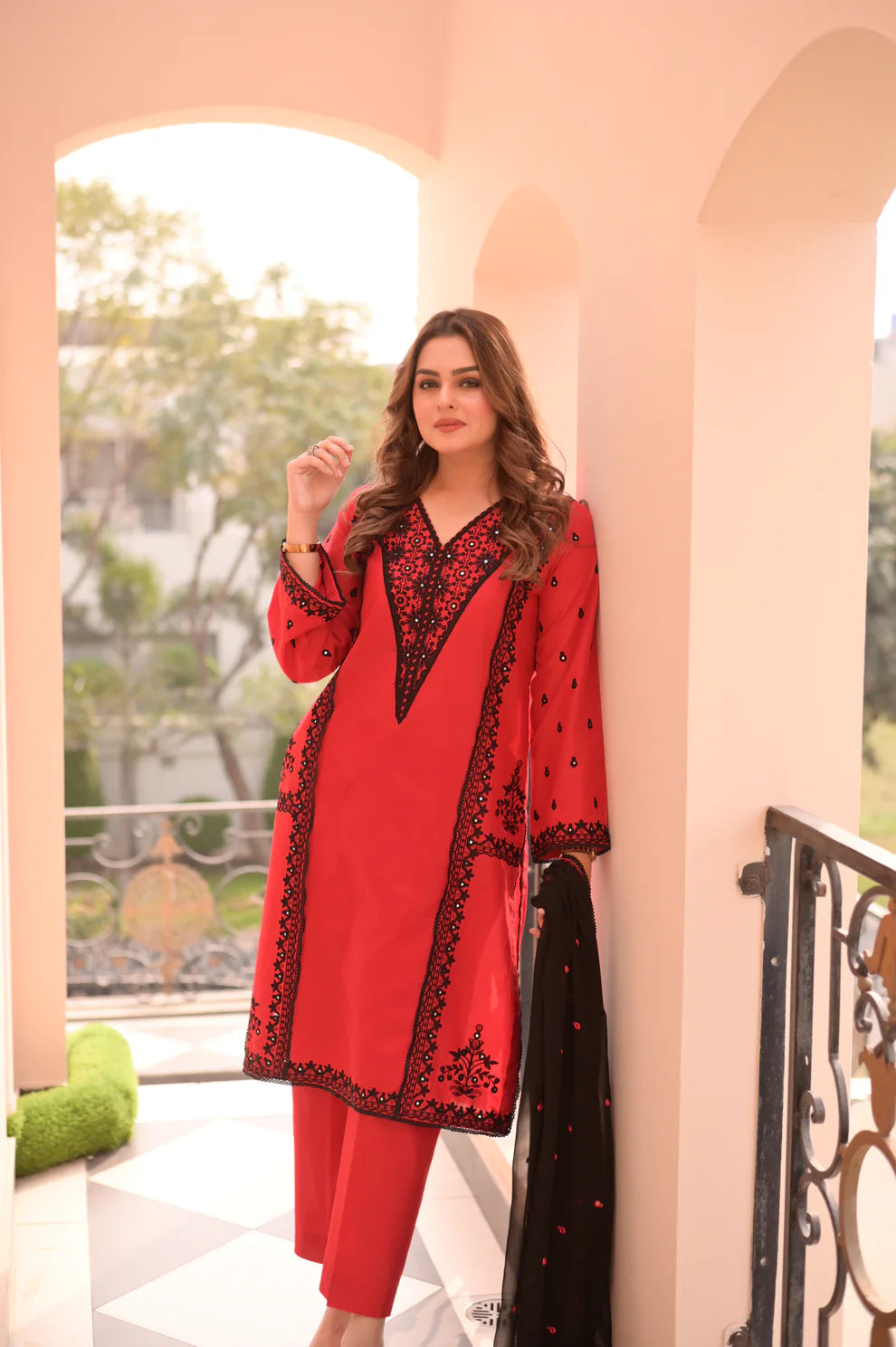 03-Piece Lawn Suit - Ready To Wear