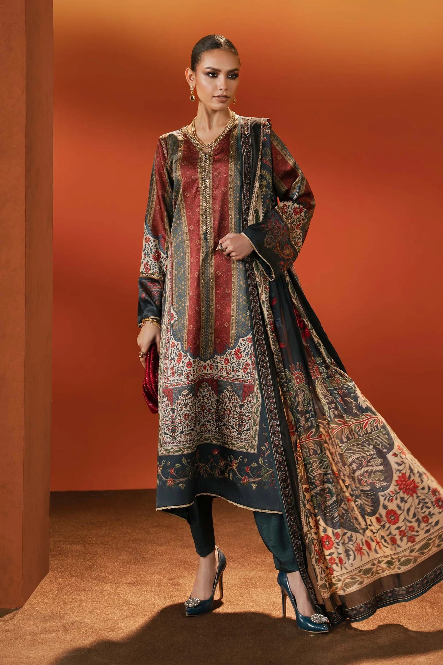 03-Piece Printed Lawn Suit With Chiffon Dupatta | Ready To Wear