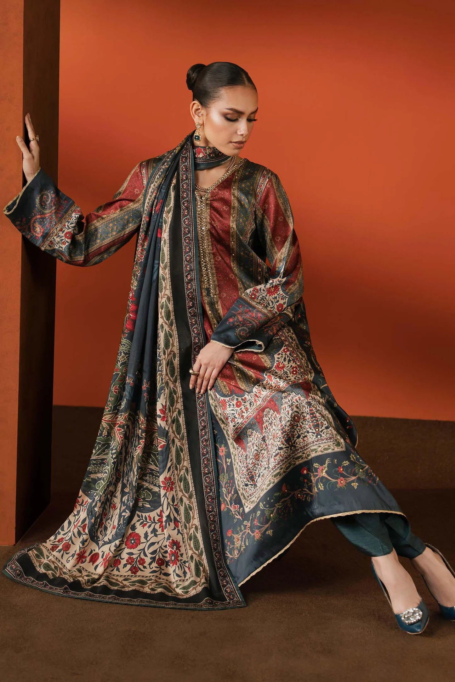 03-Piece Printed Lawn Suit With Chiffon Dupatta | Ready To Wear