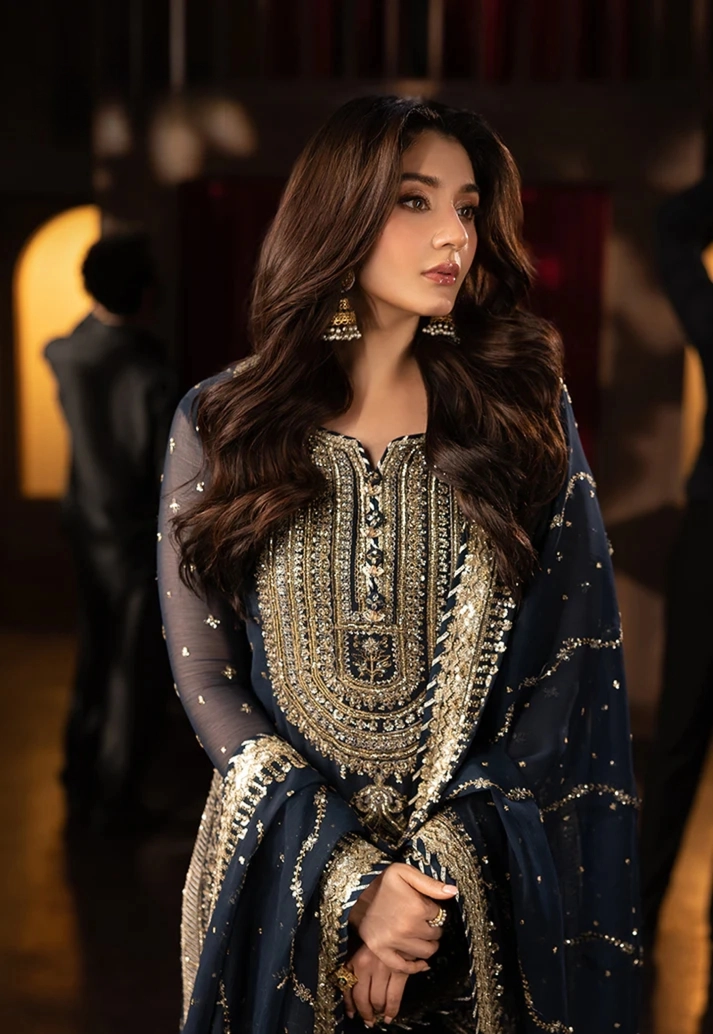 03-Piece Chiffon Suit With Embroidery - Ready To Wear