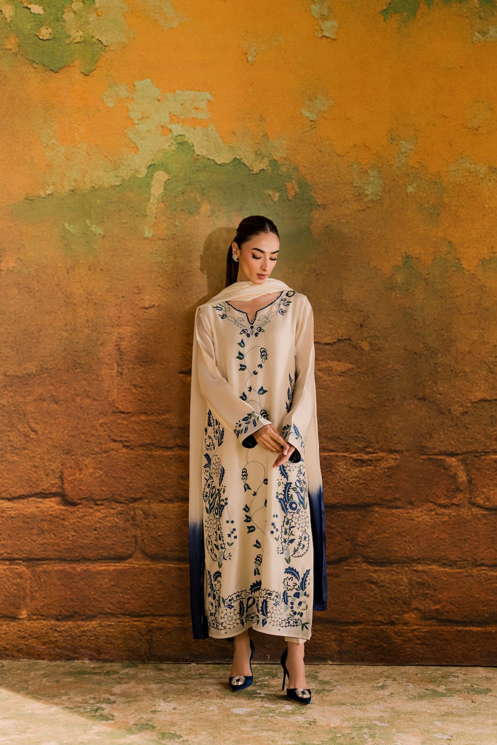 03-Piece Heavy Embroidered Lawn Suit Ready To Wear