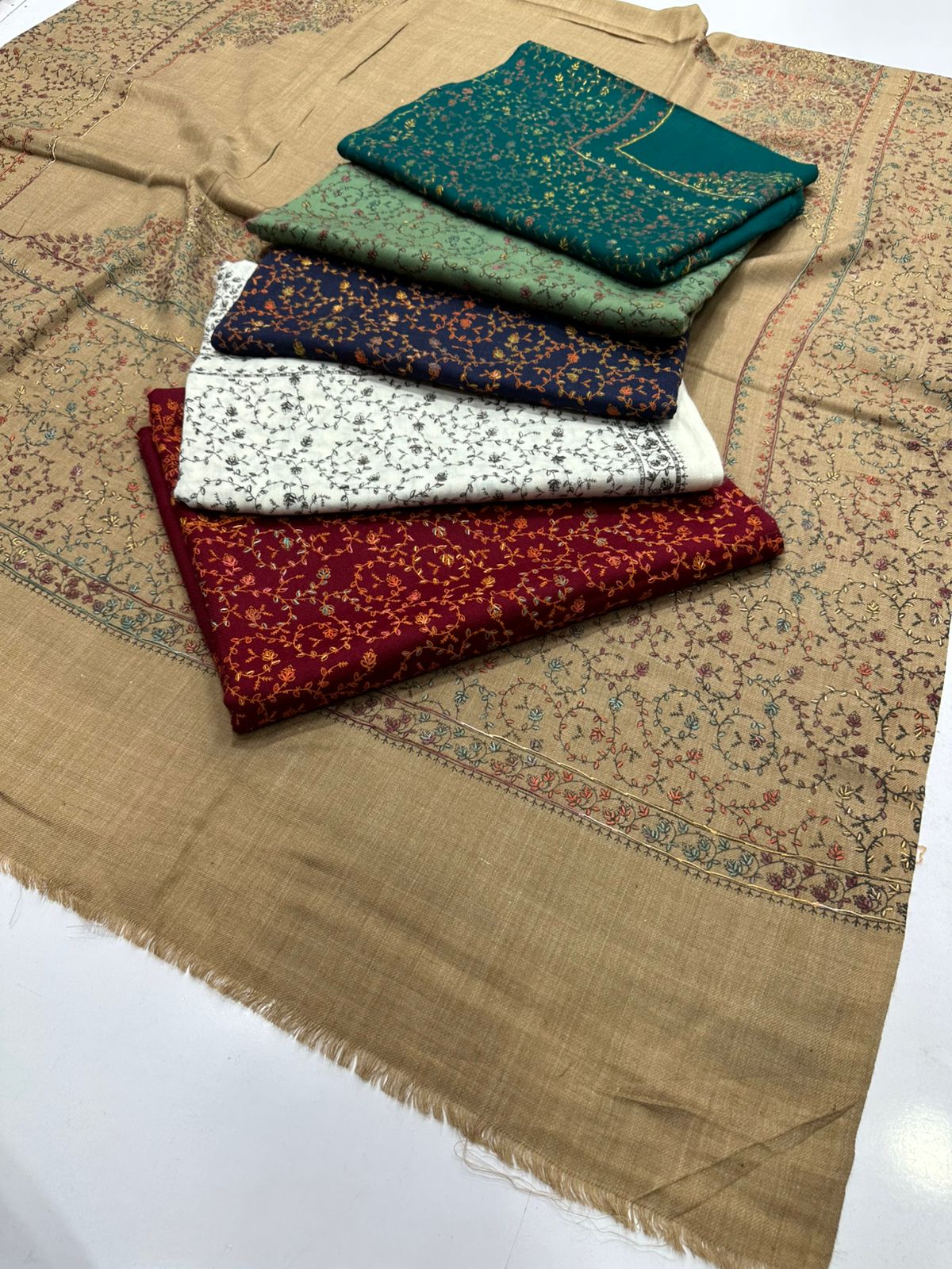 Fine Pashmina Kashmiri Embroidery Shawl