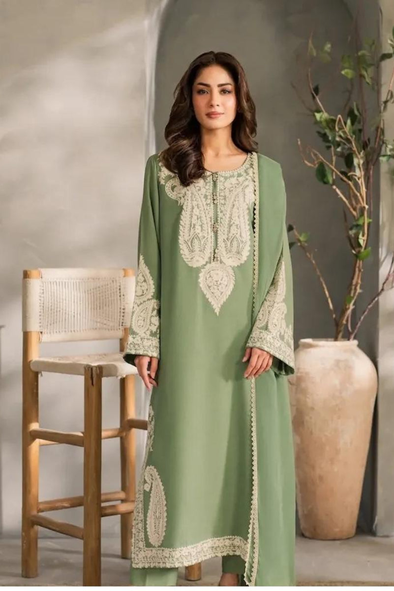 03-Piece Lawn with Chiffon Duppatta