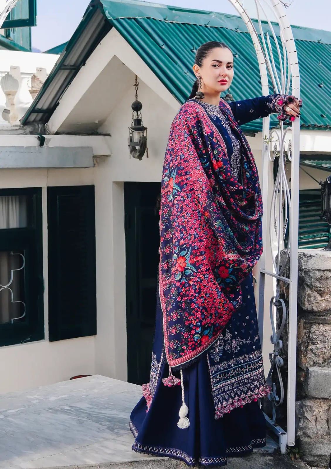 03-Piece Lawn Suit With Heavy Embroidery | Ready To Wear