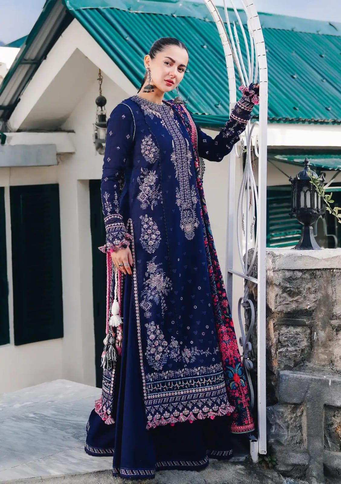 03-Piece Lawn Suit With Heavy Embroidery | Ready To Wear