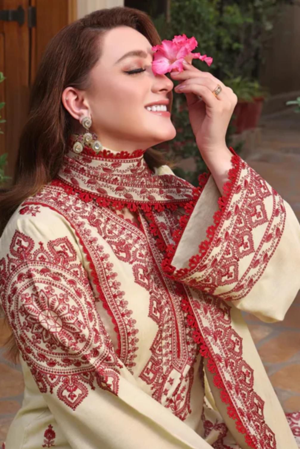 03-Piece Lawn Suit With Embroidery | Ready To Wear