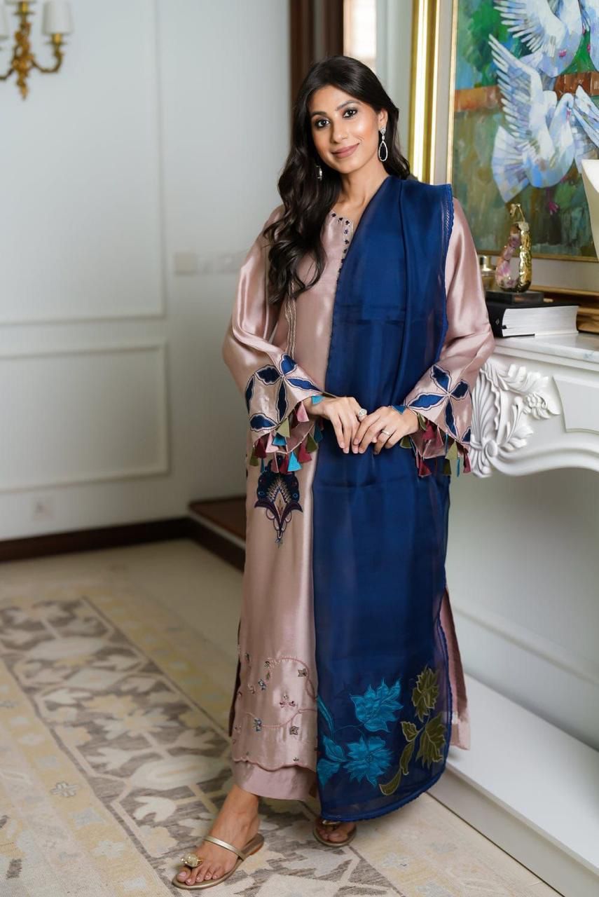 03-Piece Embroidered Lawn Suit With Chiffon Dupatta | Ready To Wear