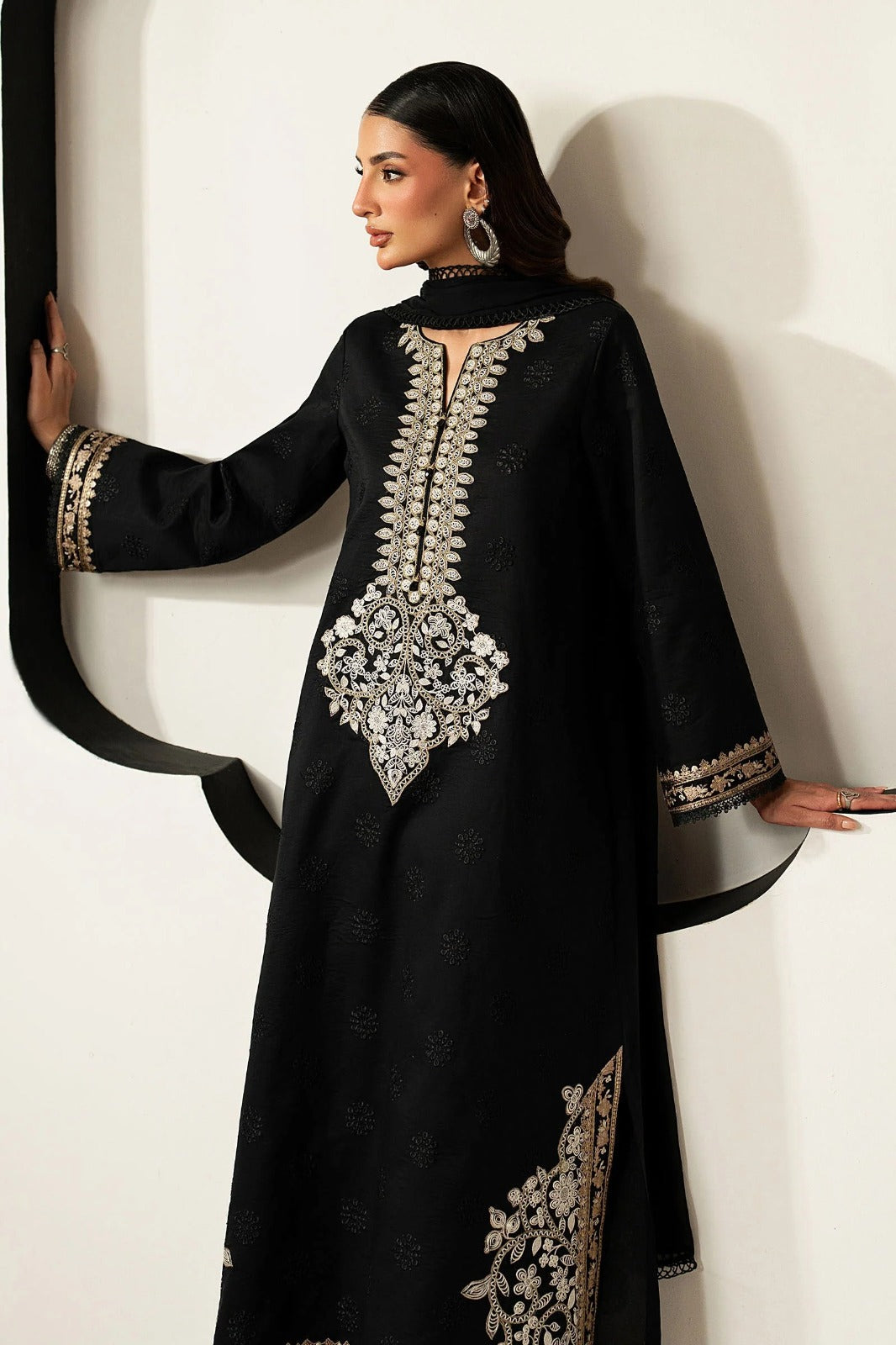 03-Piece Embroidered Lawn Cotton Suit With Net Dupatta | Ready To Wear