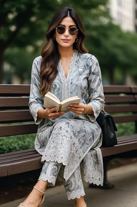 03-Piece Embroidered Printed Lawn With Chiffon Dupatta - Ready To Wear