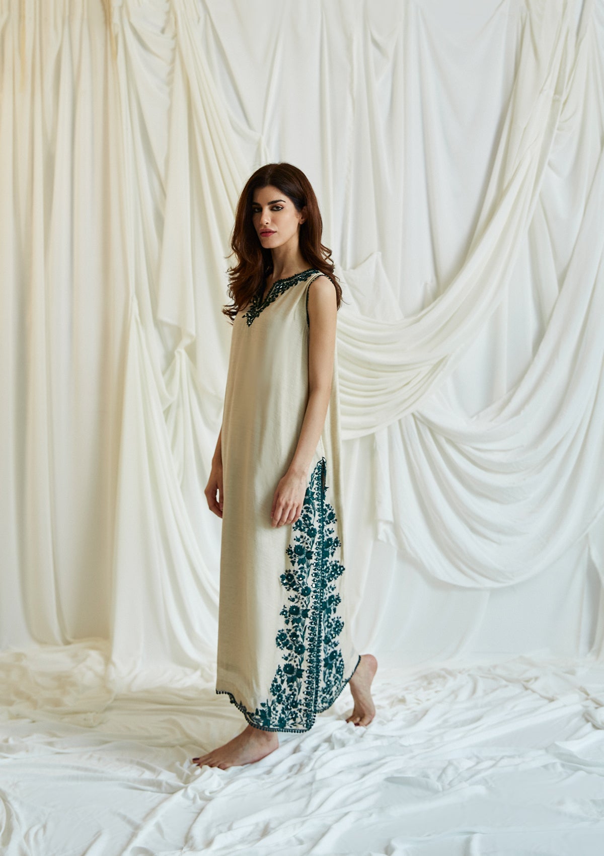 03 Piece Luxury Embellished Raw Silk Suit - Ready To Wear