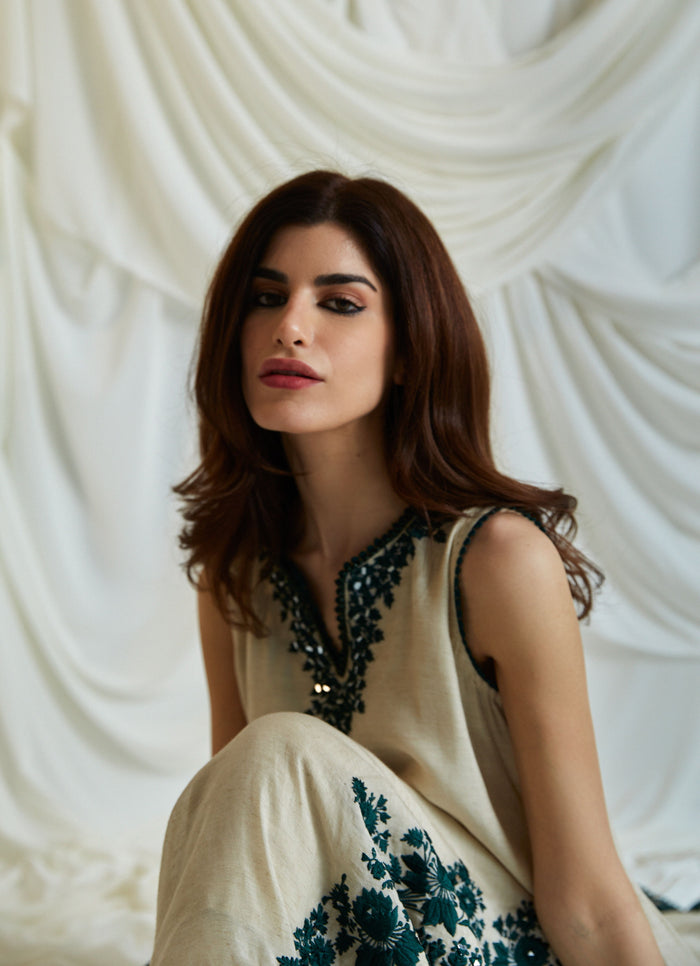 03 Piece Luxury Embellished Raw Silk Suit - Ready To Wear