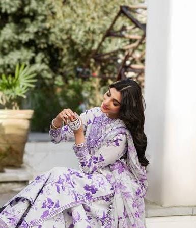 3 Piece - Embroidered Lawn Suit