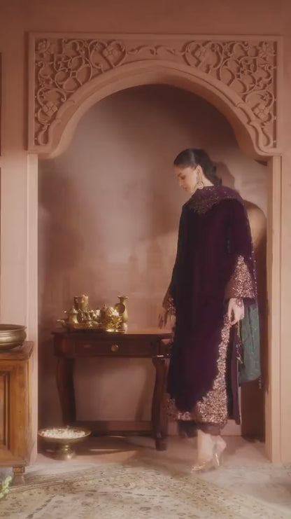 Luxury Embroidered Velvet Wedding Suit - Plum